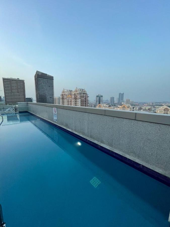 Great View, Dubai Sportcity, Parking Included, Nice Apartments Екстер'єр фото