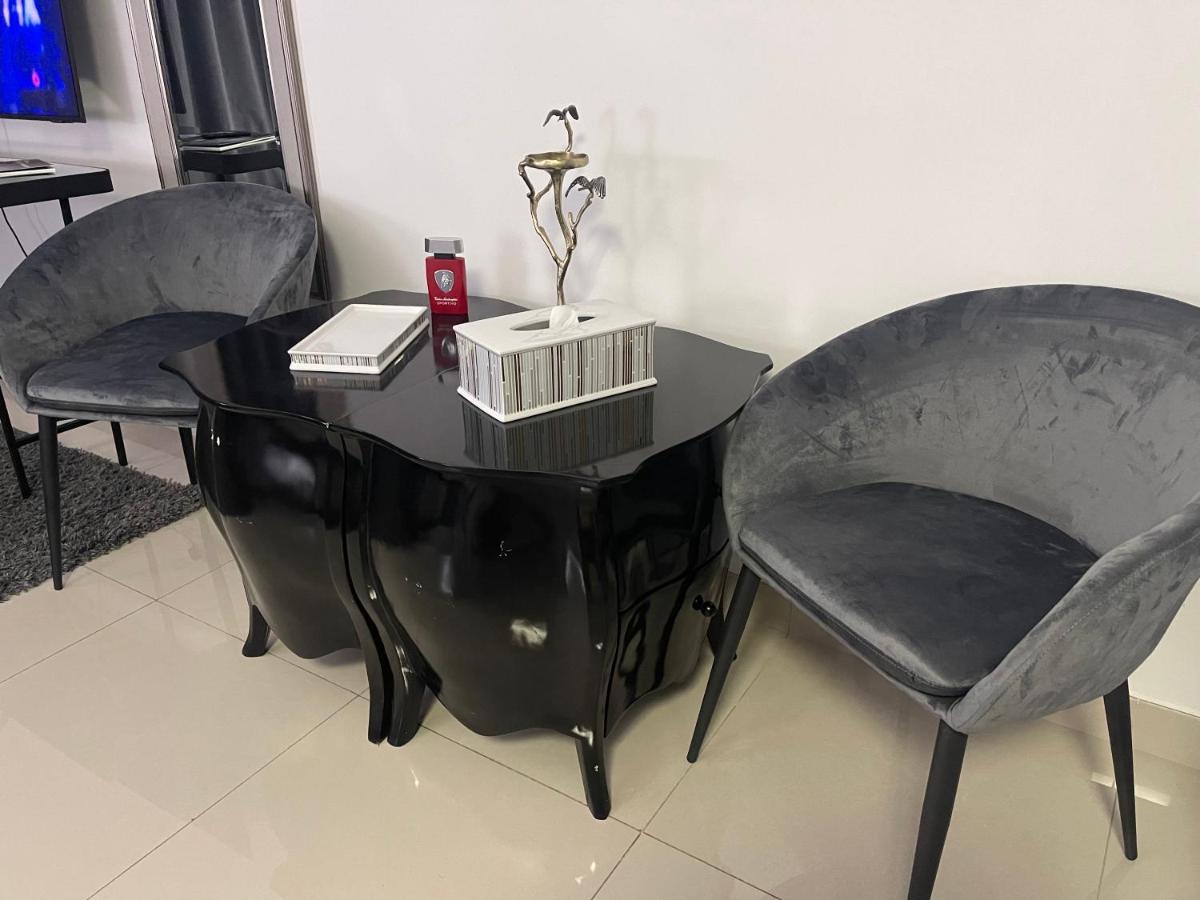 Great View, Dubai Sportcity, Parking Included, Nice Apartments Екстер'єр фото