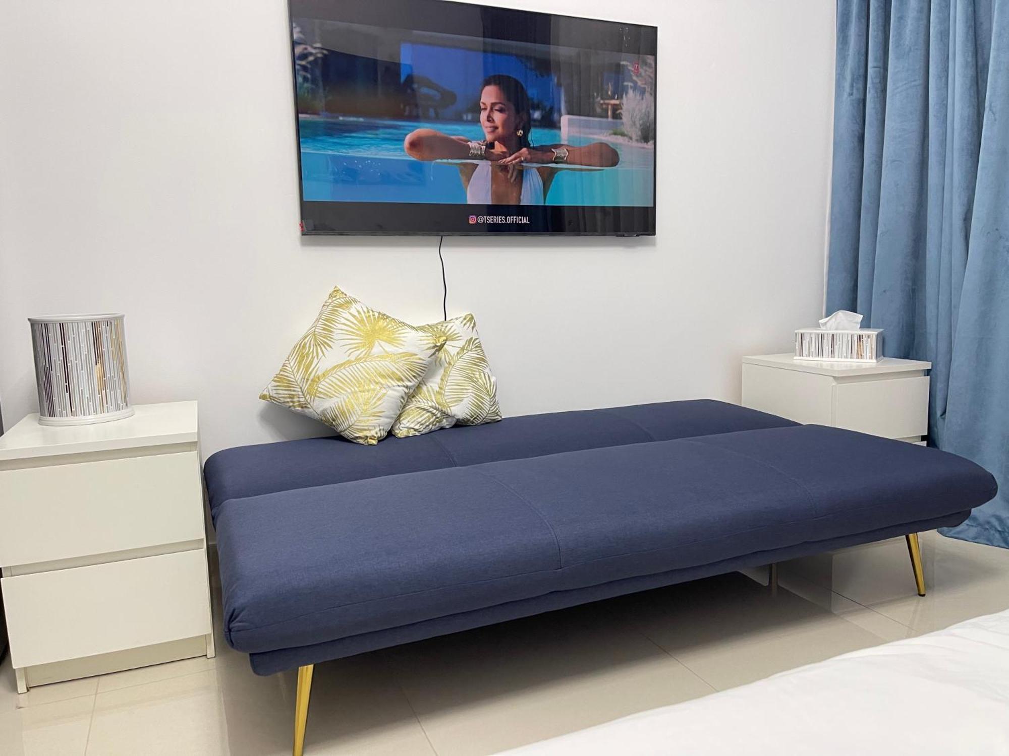 Great View, Dubai Sportcity, Parking Included, Nice Apartments Екстер'єр фото