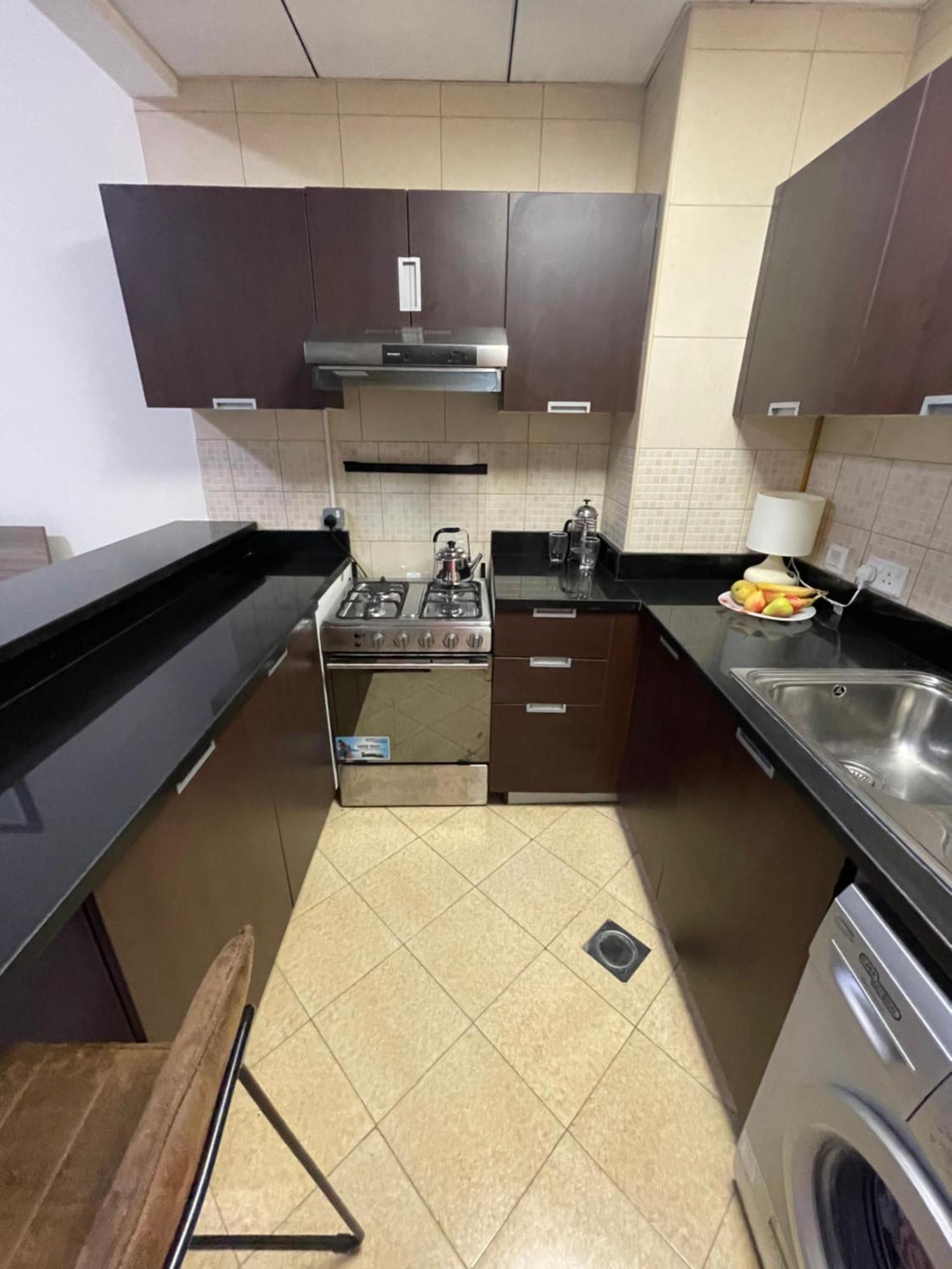 Great View, Dubai Sportcity, Parking Included, Nice Apartments Екстер'єр фото