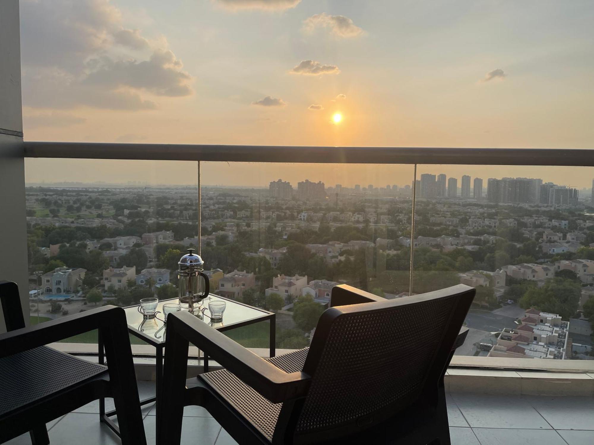 Great View, Dubai Sportcity, Parking Included, Nice Apartments Екстер'єр фото