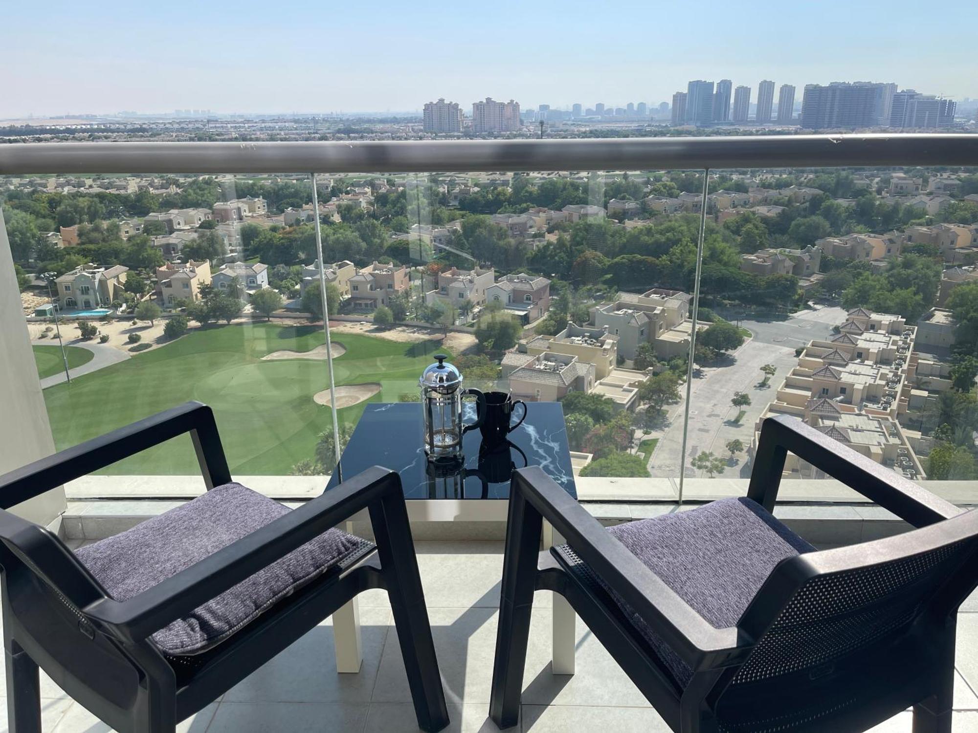 Great View, Dubai Sportcity, Parking Included, Nice Apartments Екстер'єр фото