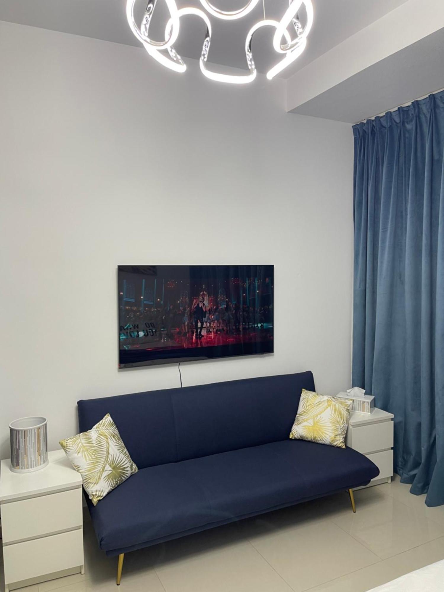 Great View, Dubai Sportcity, Parking Included, Nice Apartments Номер фото