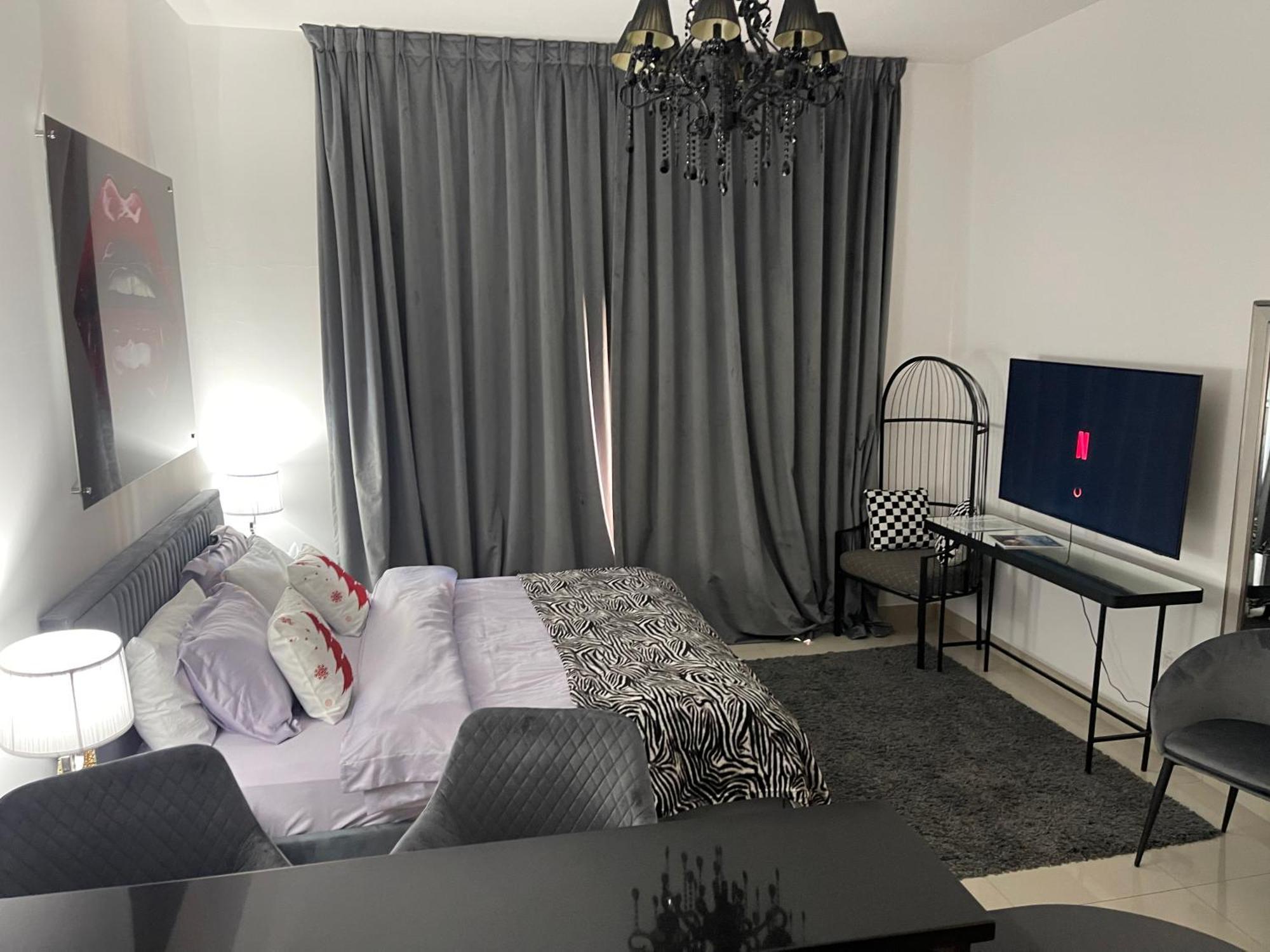 Great View, Dubai Sportcity, Parking Included, Nice Apartments Екстер'єр фото