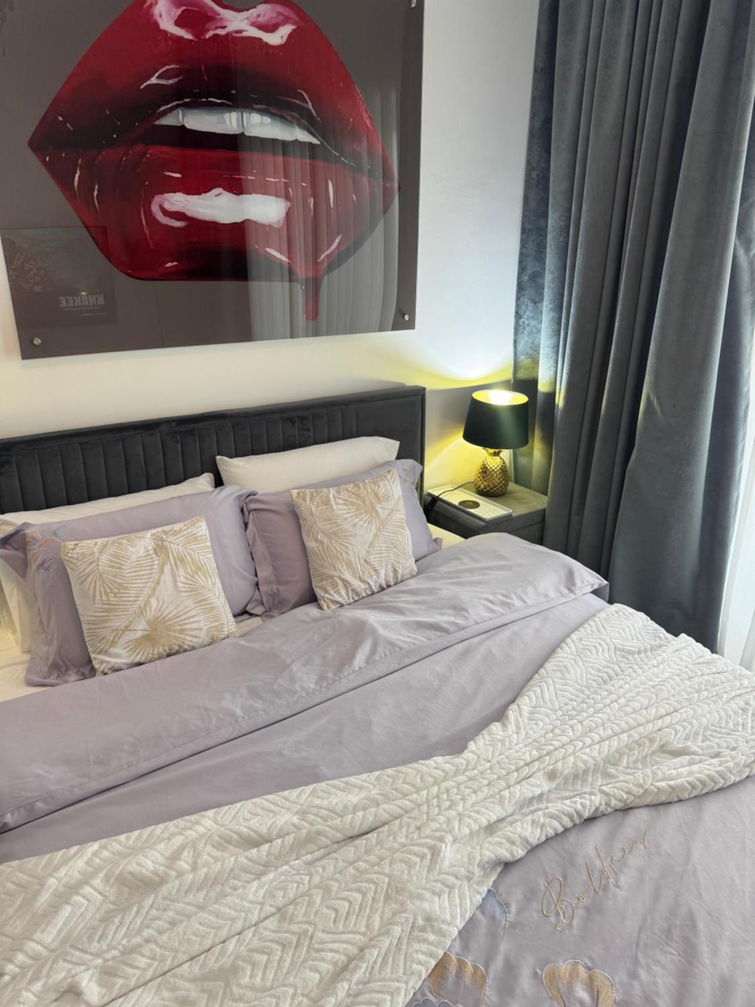 Great View, Dubai Sportcity, Parking Included, Nice Apartments Екстер'єр фото